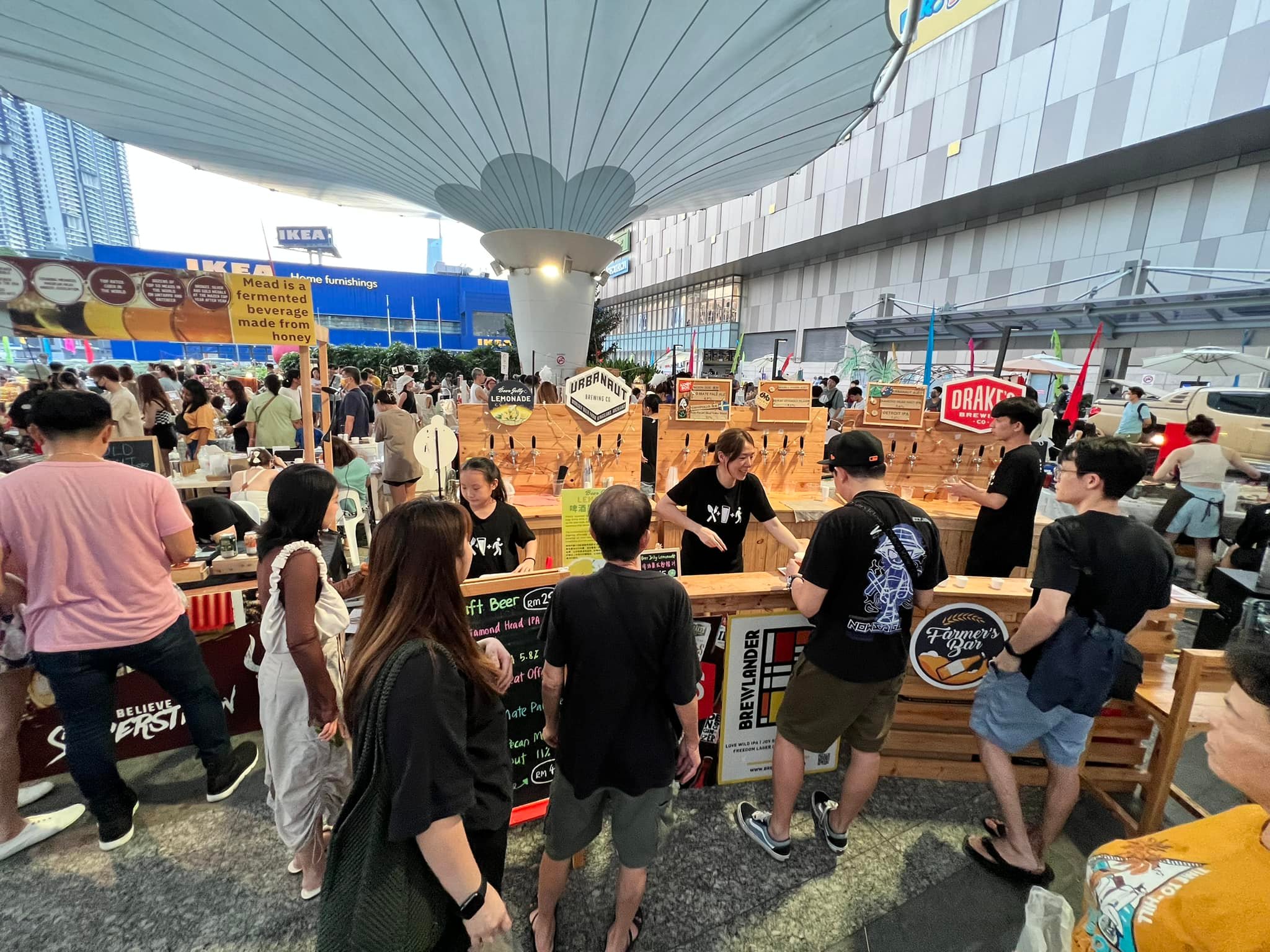 Draft beer booth for rent